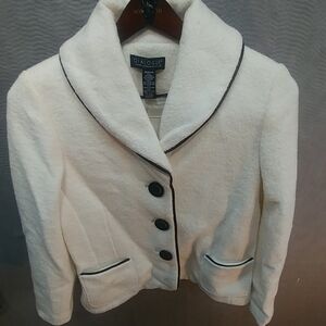 Dialogue Womens sz M white coat